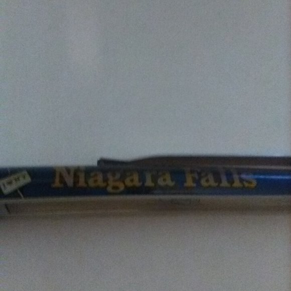 5 Floating Pens from Northeastern US - Picture 4 of 11